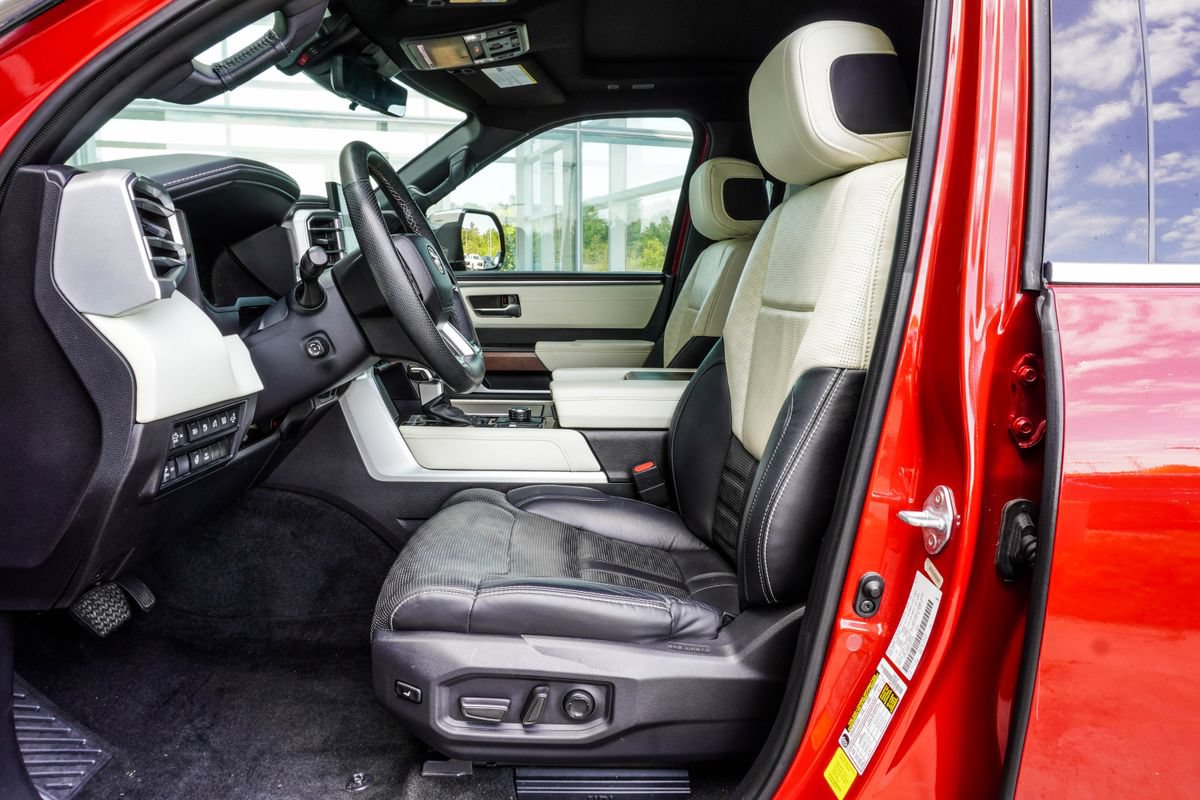 Used 2023 Toyota Tundra Capstone AWD/4WD image 36