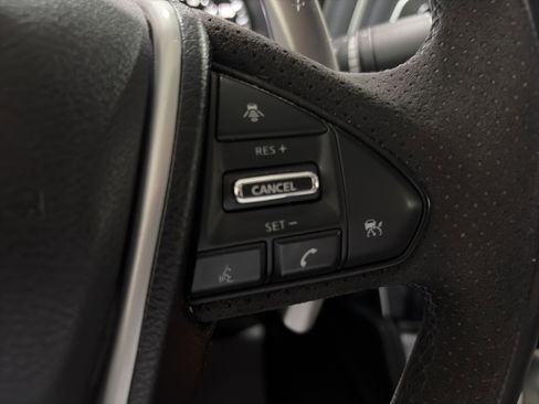 Used 2016 Nissan Maxima SR image 16