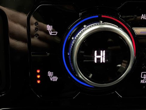 New 2026 GMC Sierra 1500 Elevation image 4