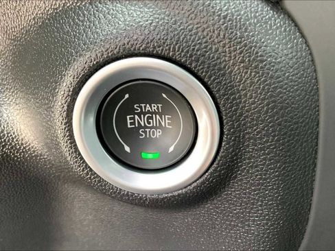 Used 2023 Chevrolet Silverado 1500 Custom AWD/4WD image 67