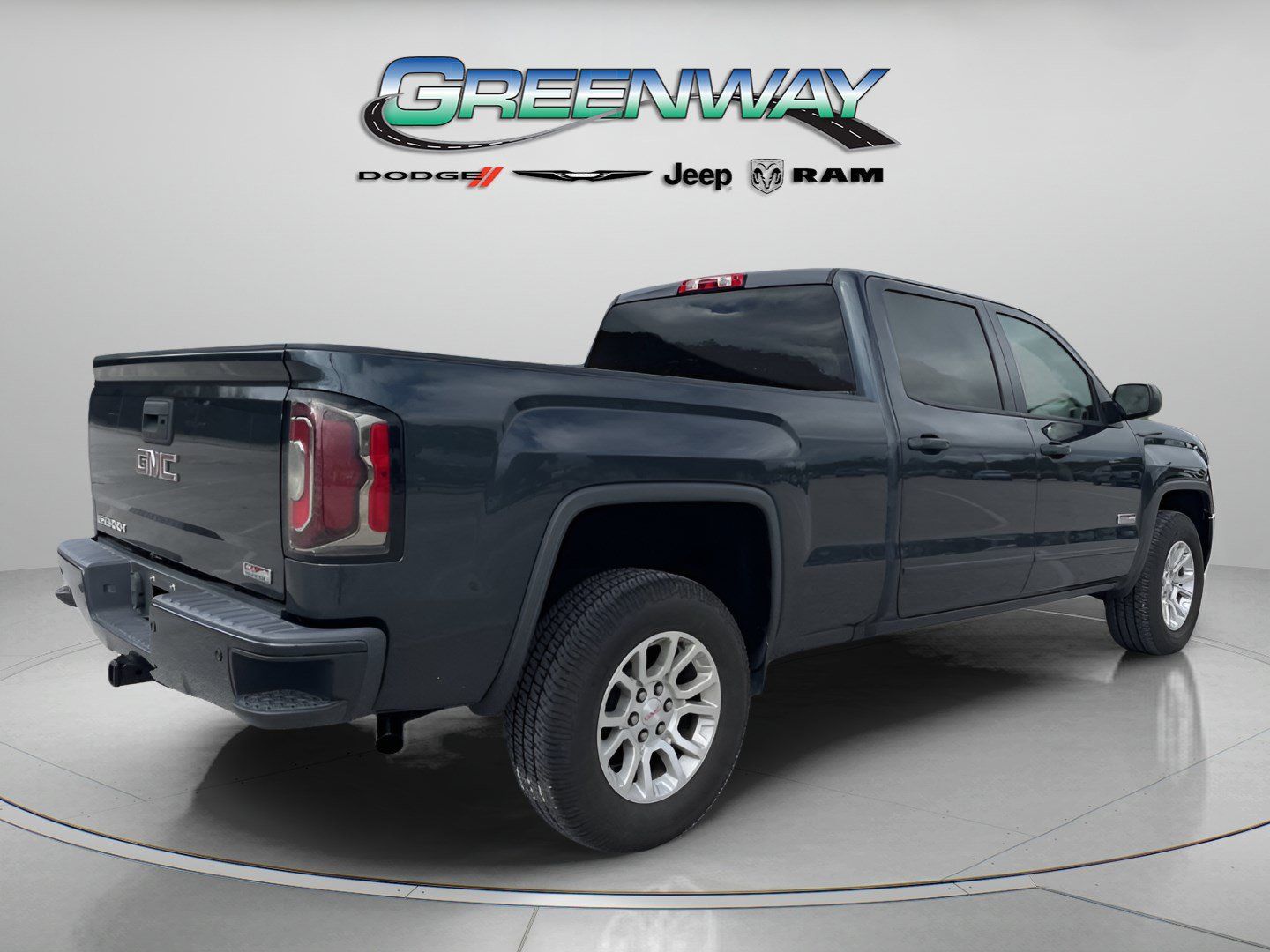 Used 2018 GMC Sierra 1500 SLT w/ All Terrain Package AWD/4WD image 4