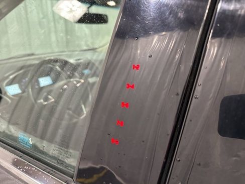 Used 2017 Ford Edge Titanium image 18