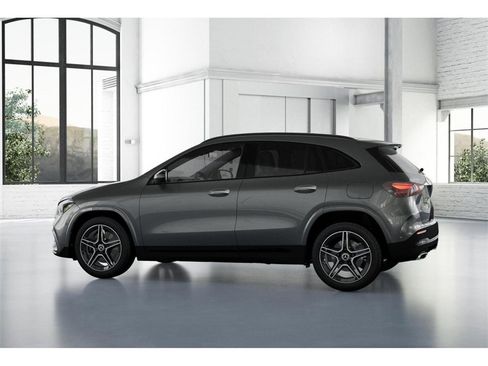 New 2026 Mercedes-Benz GLA 250 4MATIC image 32
