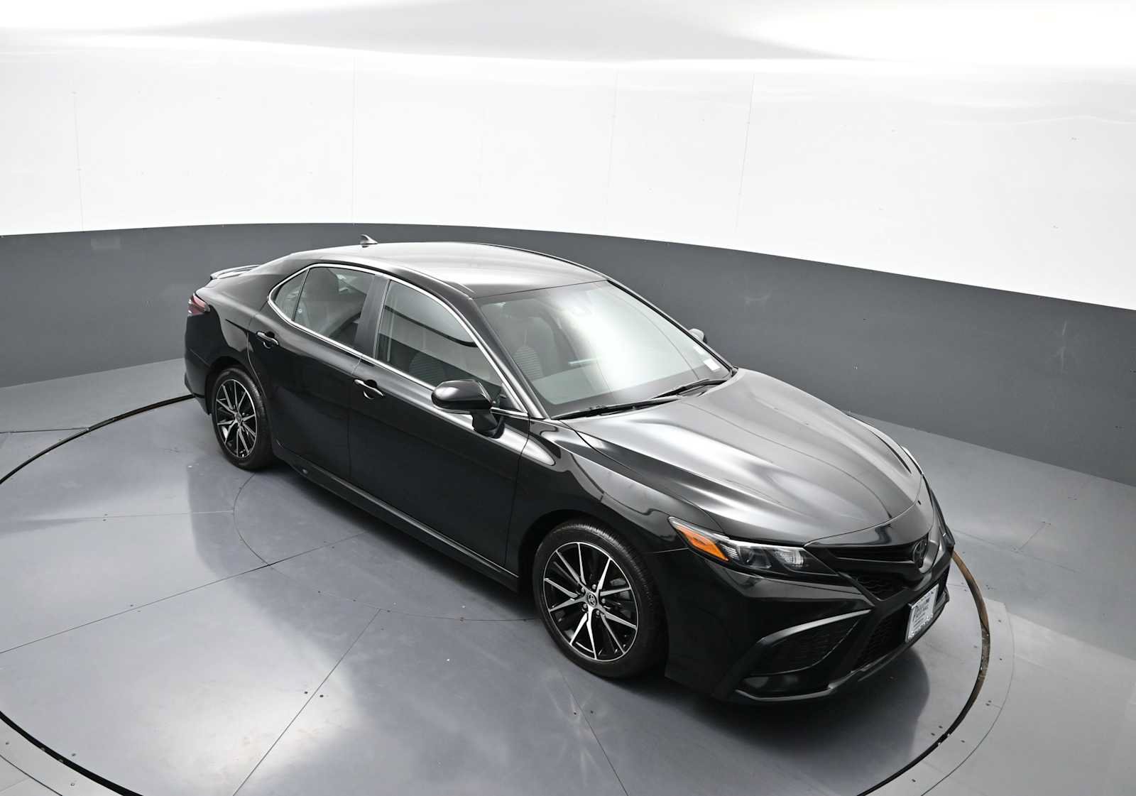 Used 2024 Toyota Camry SE AWD/4WD image 35