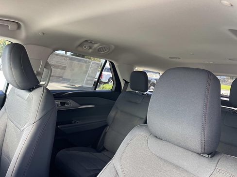 New 2026 Ford Explorer Active RWD image 21