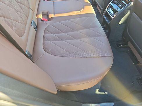 Used 2024 BMW X5 xDrive40i w/ Premium Package AWD/4WD image 14