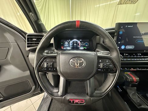 Used 2024 Toyota Tundra Limited AWD/4WD image 26