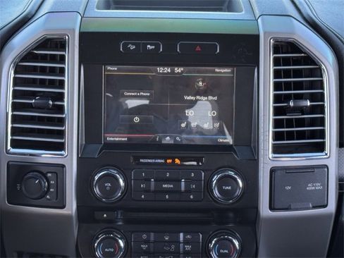 Used 2015 Ford F150 Lariat image 16