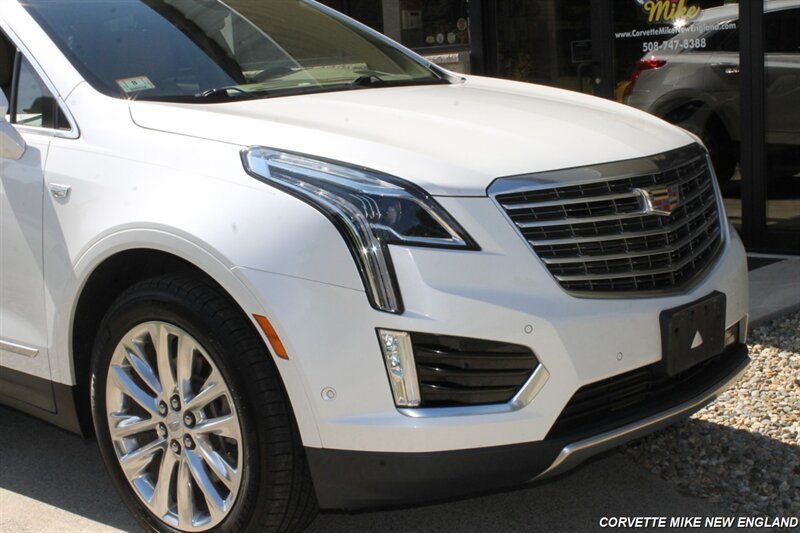 Used 2017 Cadillac XT5 Platinum w/ Driver Assist Package AWD/4WD image 19