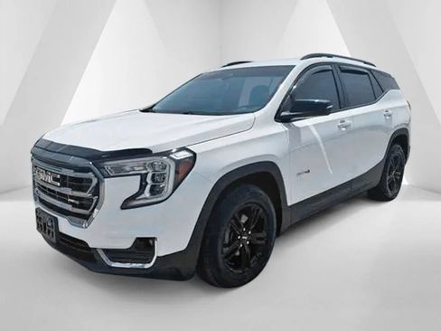 Used 2023 GMC Terrain AT4 AWD/4WD image 3