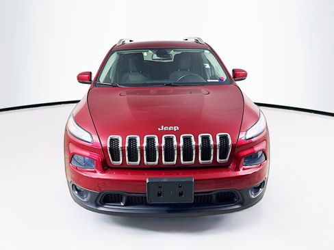 Used 2015 Jeep Cherokee Latitude AWD/4WD image 3