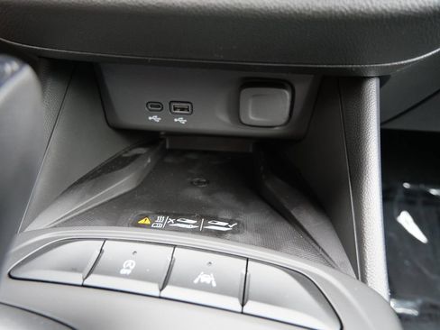 New 2026 Buick Envista Sport Touring w/ Convenience I Package FWD image 19