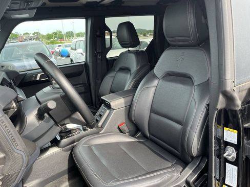 Used 2025 Ford Bronco Badlands AWD/4WD image 17