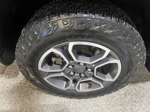Used 2022 Jeep Grand Cherokee Trailhawk AWD/4WD image 27