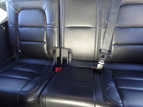 Certified 2024 Lincoln Navigator L 4WD image 11