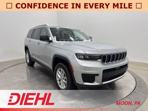 New 2026 Jeep Grand Cherokee L Laredo AWD/4WD image 1