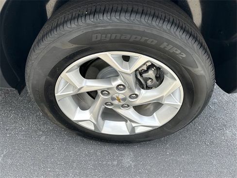 Used 2025 Chevrolet Trax LS w/ LS Convenience Package image 23