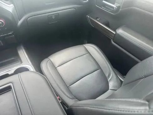 Used 2019 Chevrolet Silverado 1500 LT Trail Boss AWD/4WD image 21