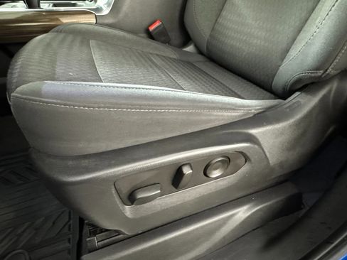 Used 2022 Chevrolet Silverado 1500 LT Trail Boss image 33