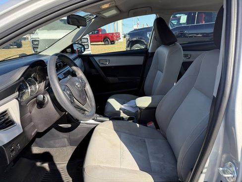 Used 2016 Toyota Corolla L image 14