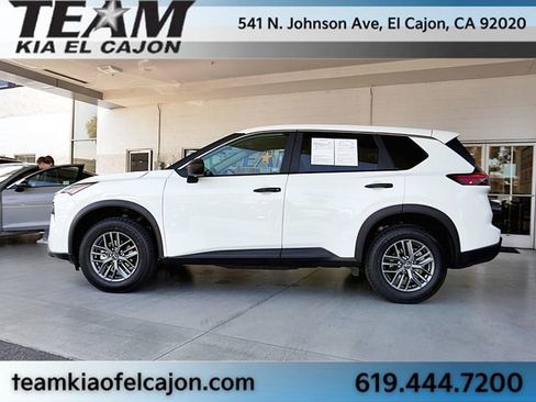 Used 2024 Nissan Rogue S FWD image 6