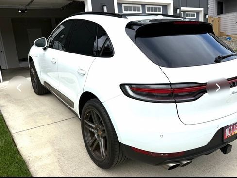 Used 2020 Porsche Macan S AWD/4WD image 2
