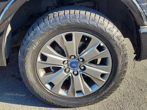 Used 2016 Ford F150 XLT w/ Equipment Group 302A Luxury image 8