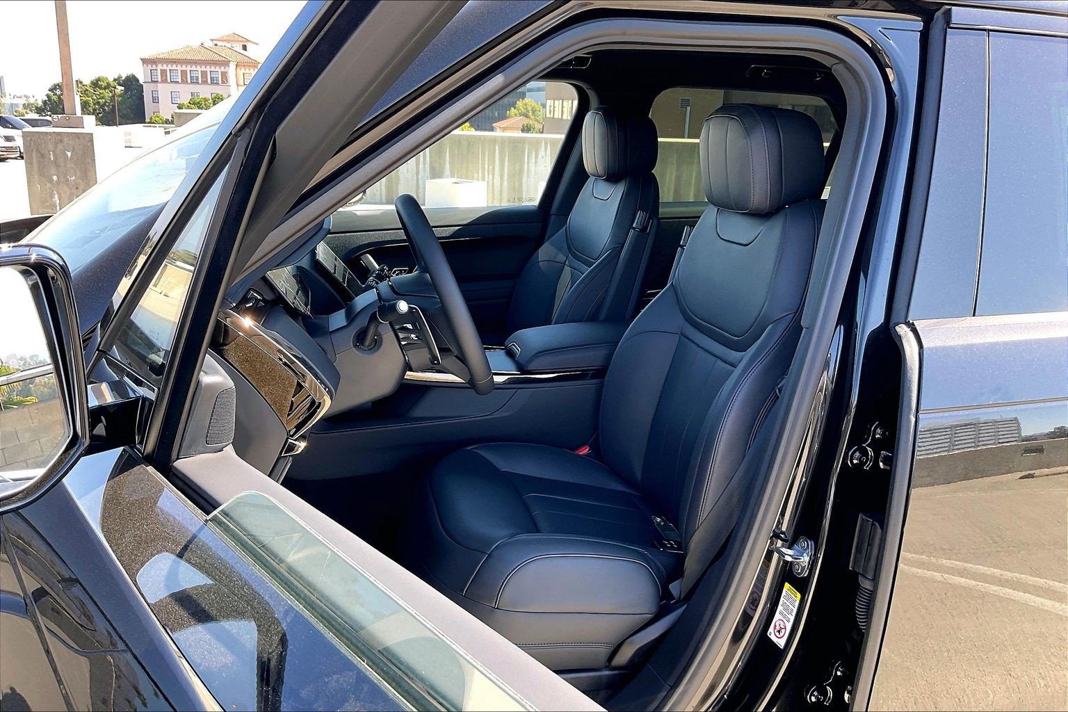 New 2026 Land Rover Range Rover Sport Dynamic SE AWD/4WD image 15