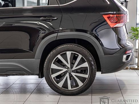 Used 2022 Volkswagen Taos SE image 8