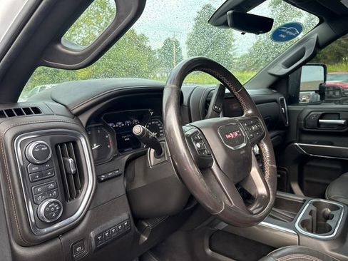 Used 2023 GMC Sierra 3500 AT4 w/ AT4 Premium Plus Package AWD/4WD image 8
