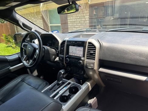 Used 2017 Ford F150 Lariat AWD/4WD image 6