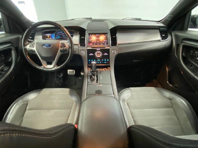 Used 2018 Ford Taurus SHO AWD/4WD image 26