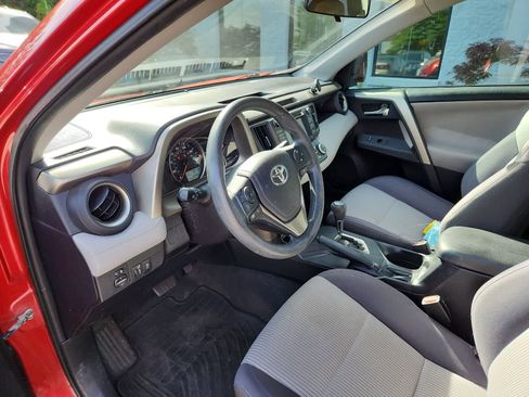 Used 2015 Toyota RAV4 XLE FWD image 13