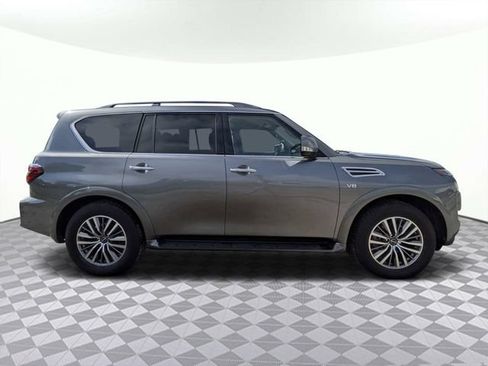 Used 2022 Nissan Armada SV w/ SV Appearance Package RWD image 2