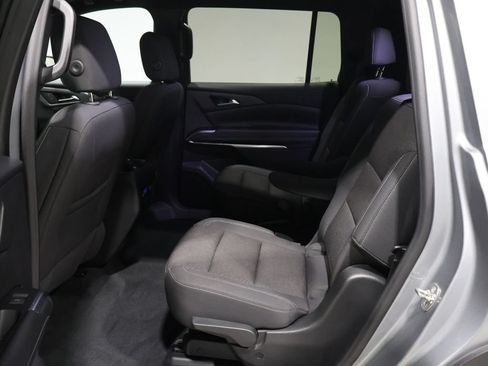 Used 2024 Chevrolet Traverse LT AWD/4WD image 18