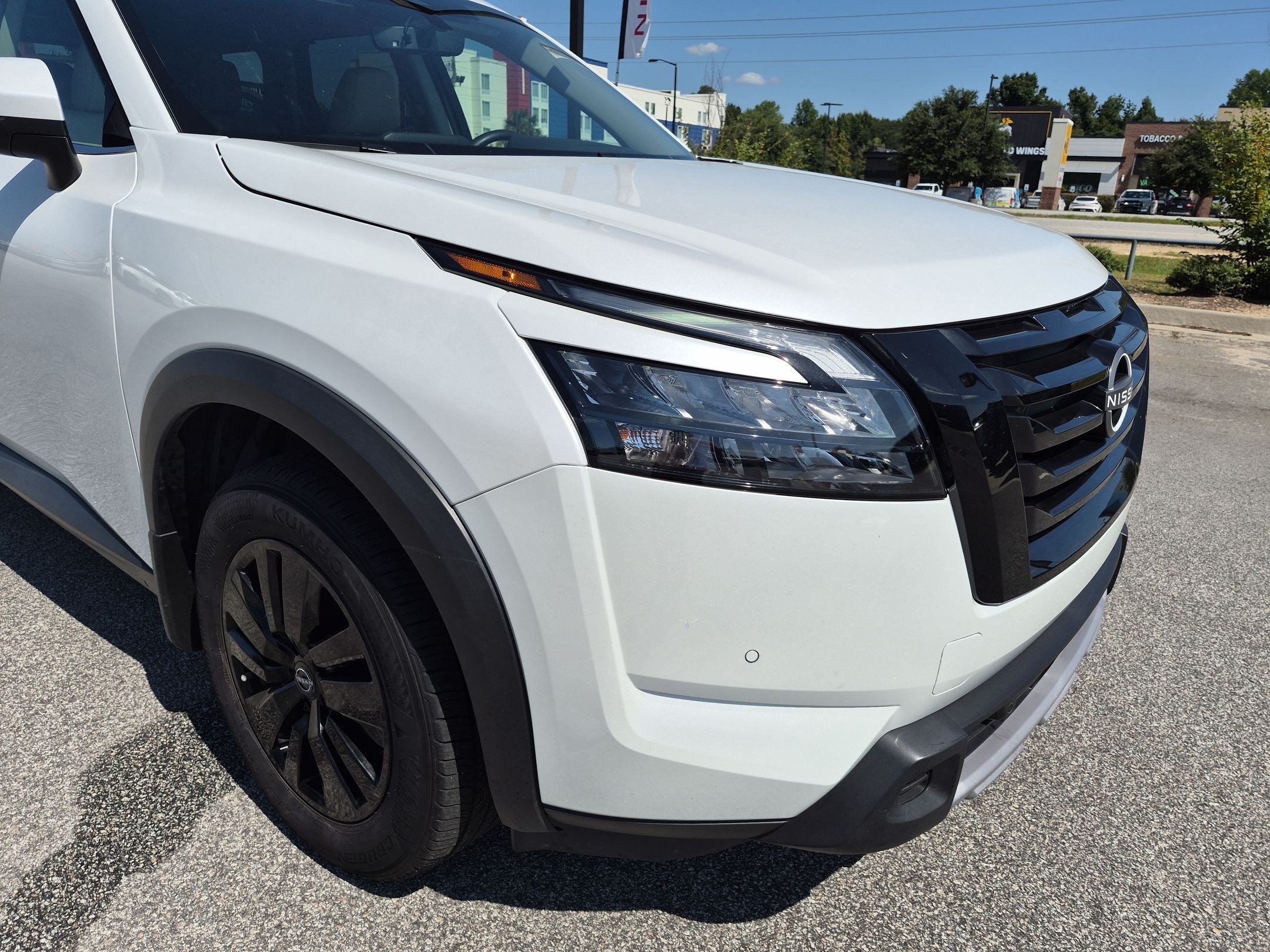 Certified 2025 Nissan Pathfinder SL AWD/4WD image 10
