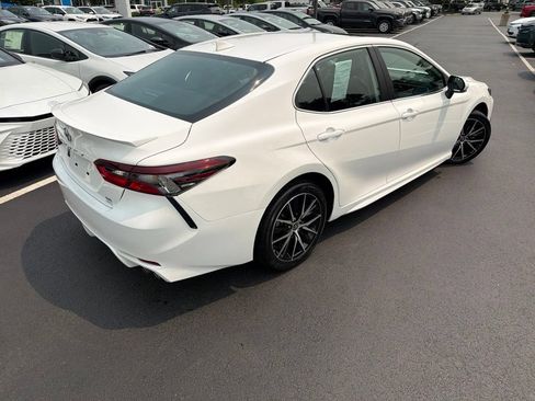 Used 2024 Toyota Camry SE w/ Cold Weather Package AWD/4WD image 5