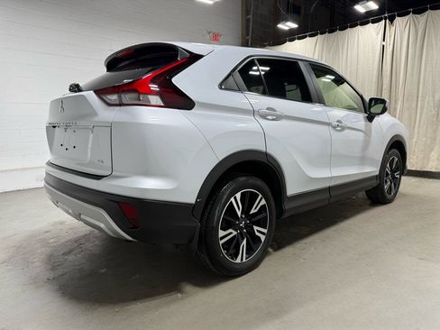 Used 2024 Mitsubishi Eclipse Cross SE image 4
