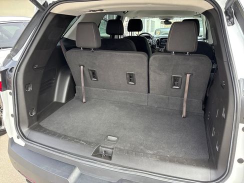Used 2019 Chevrolet Traverse LT image 28