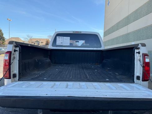 Used 2016 Ford F250 XL w/ Power Equipment Group image 17