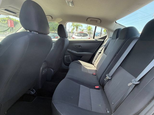 Used 2024 Nissan Sentra SV FWD image 32