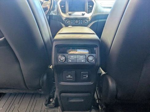 Used 2018 GMC Acadia SLT w/ LPO, Floor Liner Package AWD/4WD image 14
