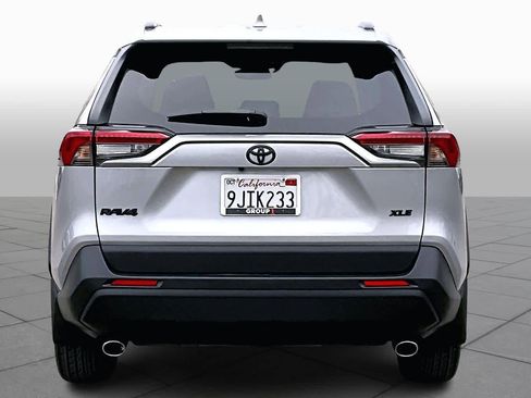 Certified 2023 Toyota RAV4 XLE Premium image 4