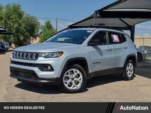 Used 2025 Jeep Compass Latitude AWD/4WD image 1