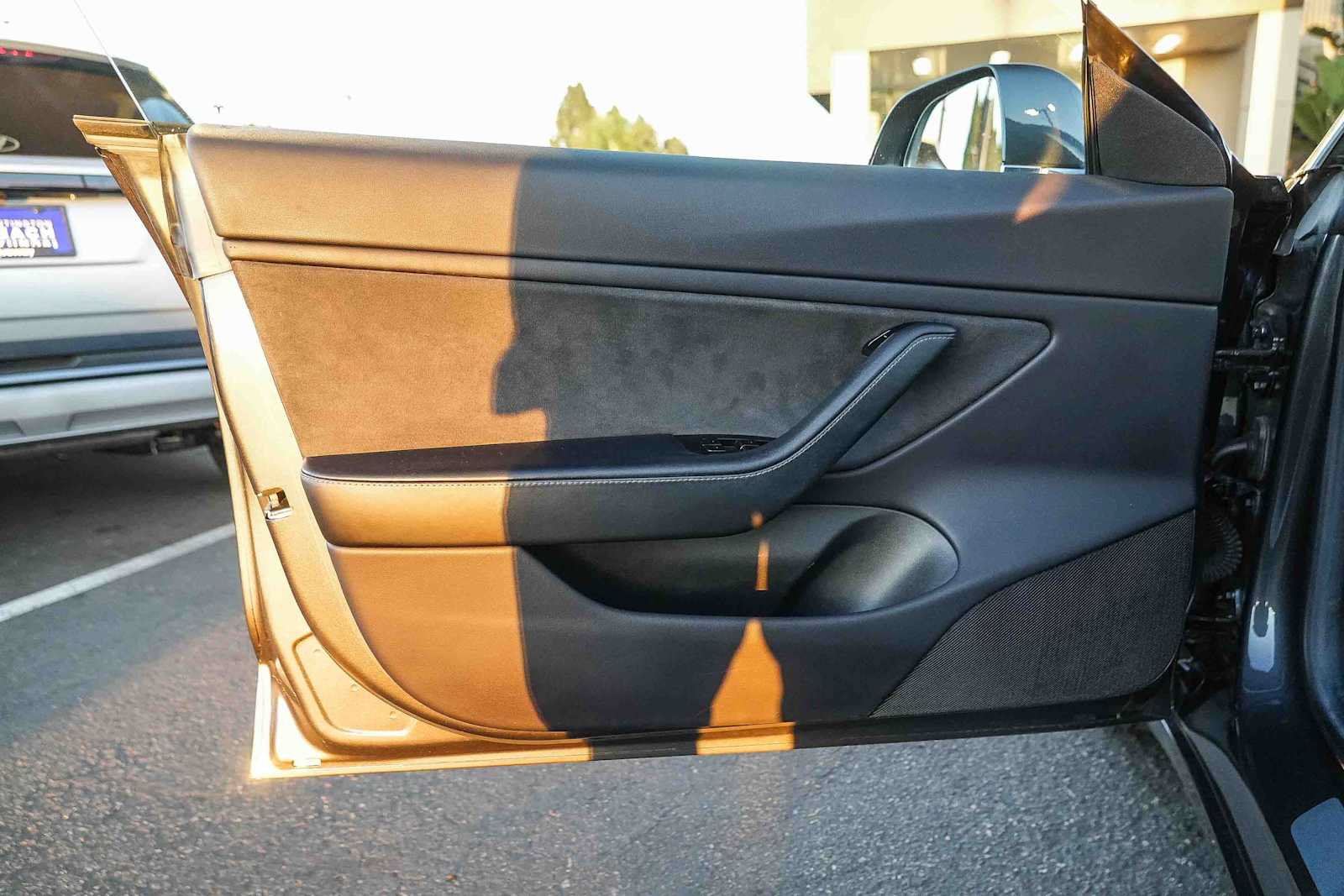 Used 2018 Tesla Model 3 Long Range RWD image 20