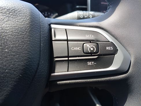 Used 2023 Jeep Compass Latitude AWD/4WD image 22