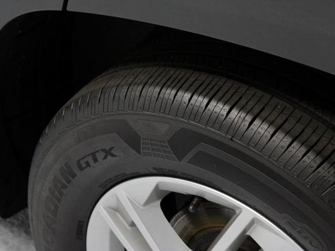 Certified 2025 Hyundai Tucson SE AWD/4WD image 18