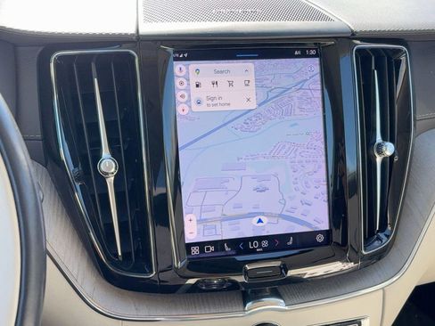 Certified 2023 Volvo XC60 B5 Ultimate w/ Protection Package Premier image 23