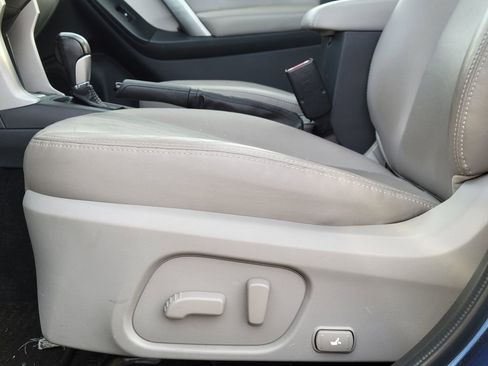 Used 2015 Subaru Forester 2.5i Touring w/ Eyesight & Navigation System image 23