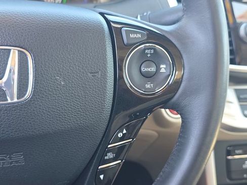 Used 2014 Honda Accord Touring image 27